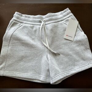 Lululemon Scuba 5 inch shorts